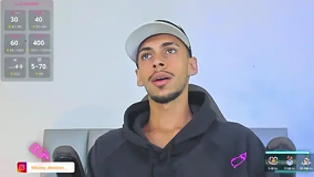 Snapshot of Sam_culhane chatting on 10-26-25, 06:08 Sam culhane online show from 10-26-25, 06:08