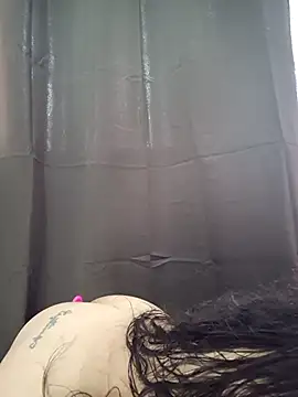 Snapshot of Angela_Sophie chatting on 10-31-25, 07:37 Angela Sophie online show from 10-31-25, 07:37