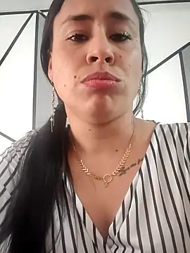 kamila lovee online show from 02-07-25, 06:24