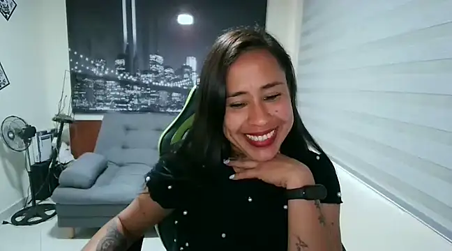 kamila lovee online show from 02-17-25, 08:58