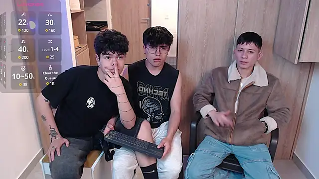 stiven and ale online show from 03-17-25, 03:47