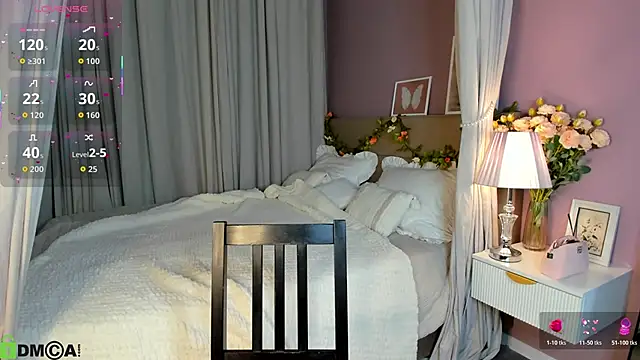 Snapshot of Nikki_Kai chatting on 10-21-25, 12:33 Nikki Kai online show from 10-21-25, 12:33