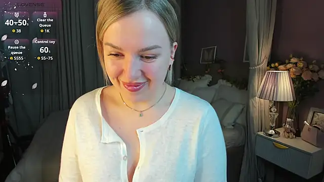 Snapshot of Nikki_Kai chatting on 11-17-25, 12:27 Nikki Kai online show from 11-17-25, 12:27