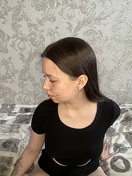 Arielle Swan online show from 03-05-25, 08:43