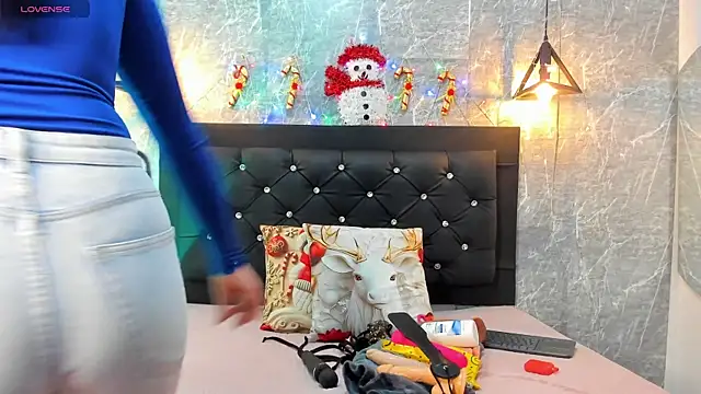 emberhodson online show from 12-05-25, 11:41