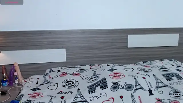 Liiamthompson online show from 01-12-26, 09:31