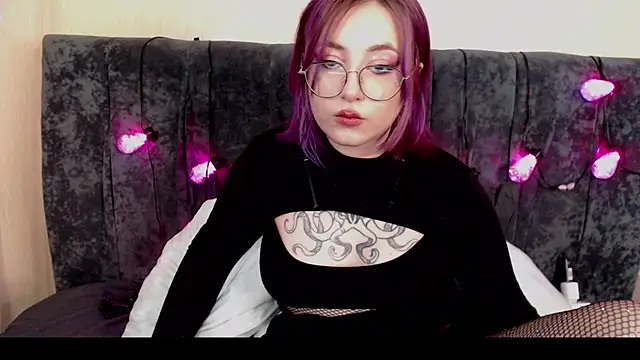 purplewitch online show from 03-11-25, 01:23