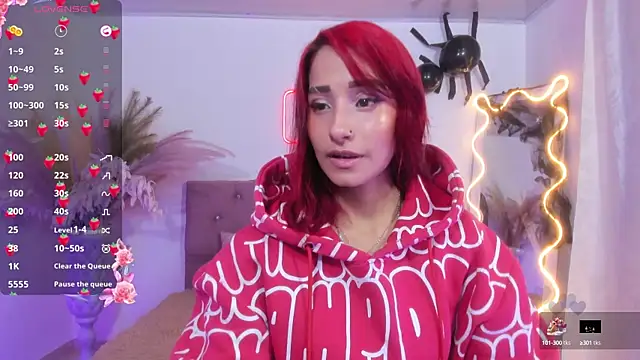 Snapshot of palmerfox_tay chatting on 10-16-25, 03:29 palmerfox tay online show from 10-16-25, 03:29