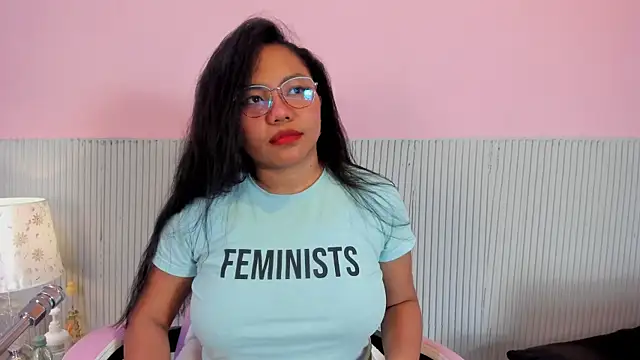 yeikafoxy online show from 10-25-25, 10:56