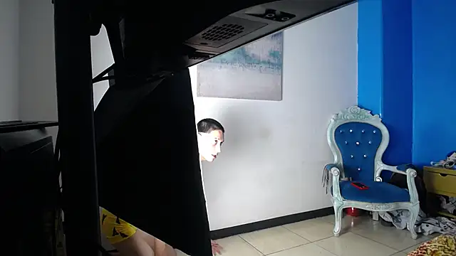 Snapshot of SimonAndJocelyn chatting on 02-08-25, 11:13 SimonAndJocelyn online show from 02-08-25, 11:13