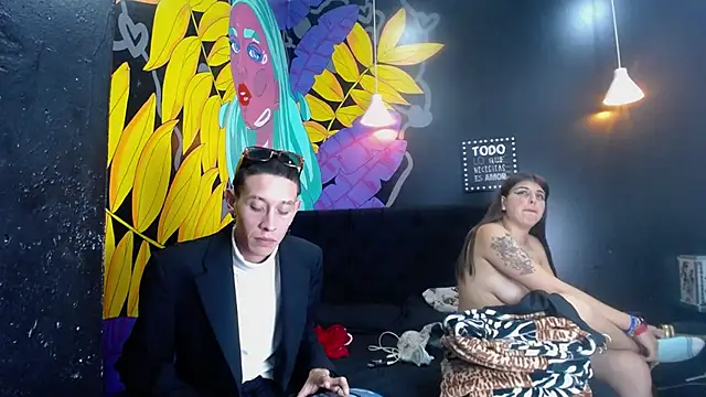 Snapshot of SimonAndJocelyn chatting on 02-11-25, 01:41 SimonAndJocelyn online show from 02-11-25, 01:41