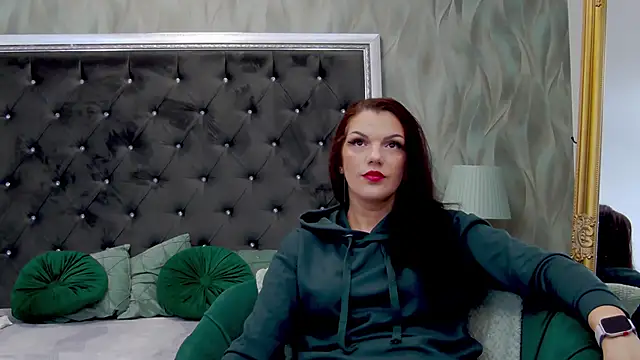 Snapshot of LissaAnn chatting on 02-27-25, 05:36 LissaAnn online show from 02-27-25, 05:36