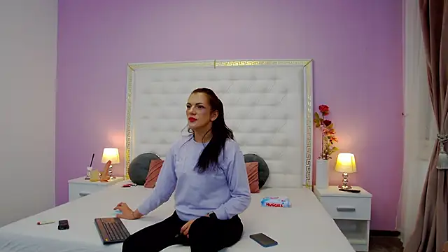 Snapshot of LissaAnn chatting on 03-21-25, 11:45 LissaAnn online show from 03-21-25, 11:45