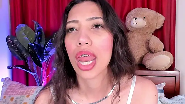 Miss veronicaa2 online show from 10-07-25, 01:19