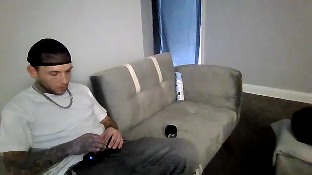 cruz815 online show from 11-28-25, 07:05