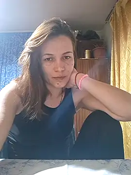 Snapshot of Belladonna253 chatting on 03-22-25, 03:20 Belladonna253 online show from 03-22-25, 03:20