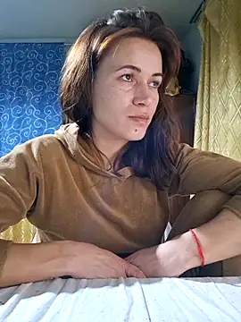 Snapshot of Belladonna253 chatting on 10-28-25, 06:10 Belladonna253 online show from 10-28-25, 06:10