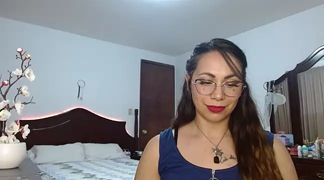 AloLovely  online show from 02-19-25, 02:33