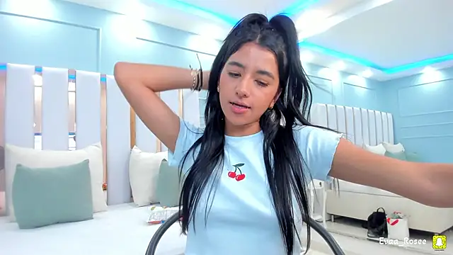 eva roseee online show from 10-28-25, 09:39