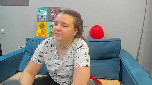 Snapshot of Jenny_Jimmy chatting on 02-17-25, 01:04 Jenny Jimmy online show from 02-17-25, 01:04
