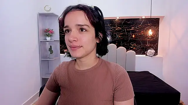 Annyrosee online show from 02-27-26, 01:33