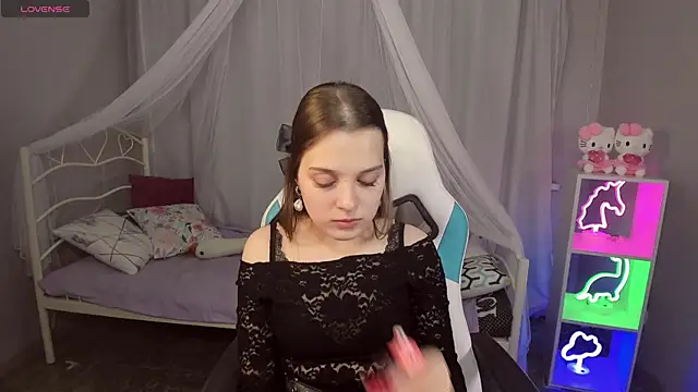 kaisajenner online show from 10-19-25, 06:52