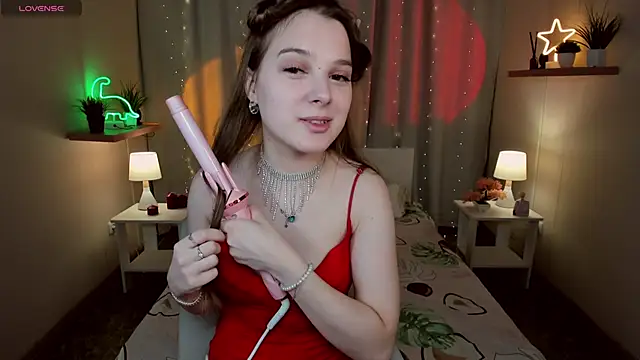 Snapshot of kaisajenner chatting on 02-27-26, 10:15 kaisajenner online show from 02-27-26, 10:15