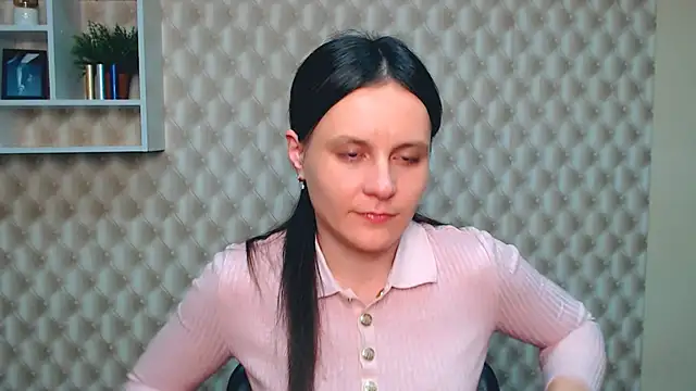 ValeriaHeart  online show from 03-08-25, 02:08