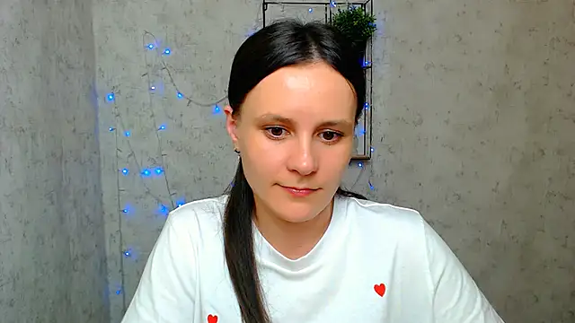 ValeriaHeart  online show from 03-13-25, 04:45