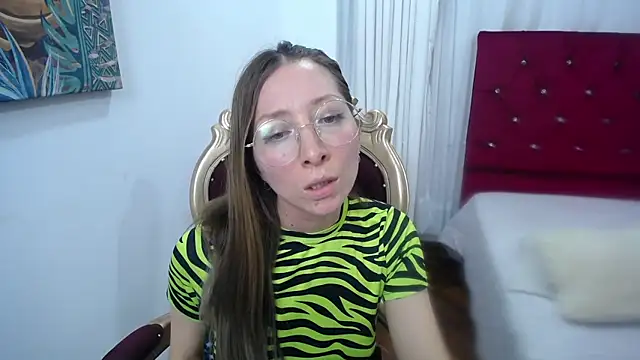 Snapshot of Carlin_Diaz chatting on 02-22-25, 11:46 Carlin Diaz online show from 02-22-25, 11:46