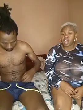 Snapshot of holidtic_justice chatting on 11-12-25, 01:44 holidtic justice online show from 11-12-25, 01:44