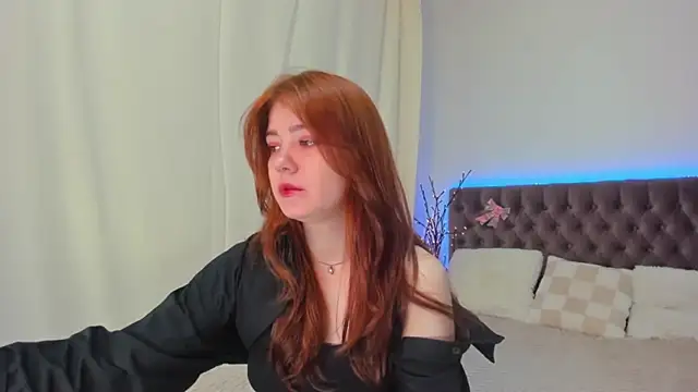 Ella Mayers online show from 03-15-25, 09:16