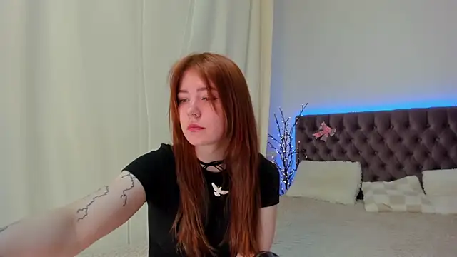 Ella Mayers online show from 03-20-25, 03:23