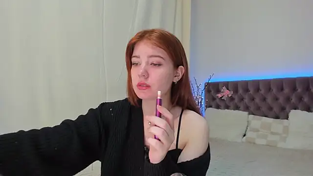 Ella Mayers online show from 03-21-25, 01:24