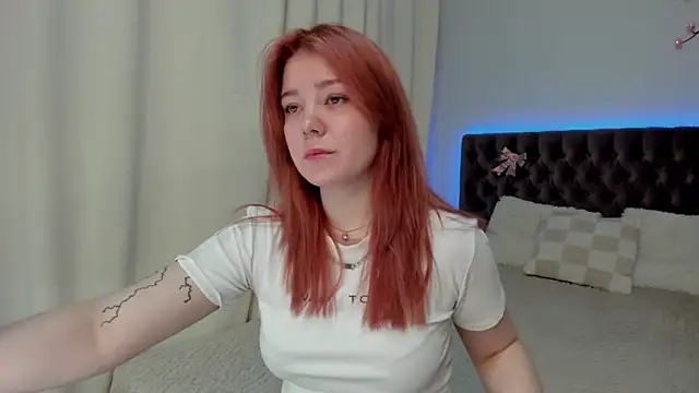 Ella Mayers online show from 09-14-25, 12:26