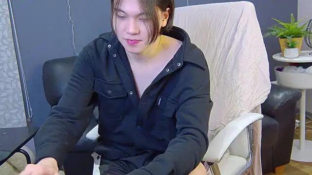 Snapshot of just_gay_ chatting on 02-02-25, 04:32 just gay online show from 02-02-25, 04:32