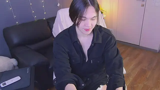 Snapshot of just_gay_ chatting on 02-03-25, 04:41 just gay online show from 02-03-25, 04:41