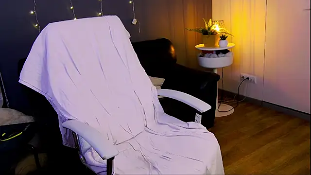 Snapshot of just_gay_ chatting on 02-05-25, 07:20 just gay online show from 02-05-25, 07:20