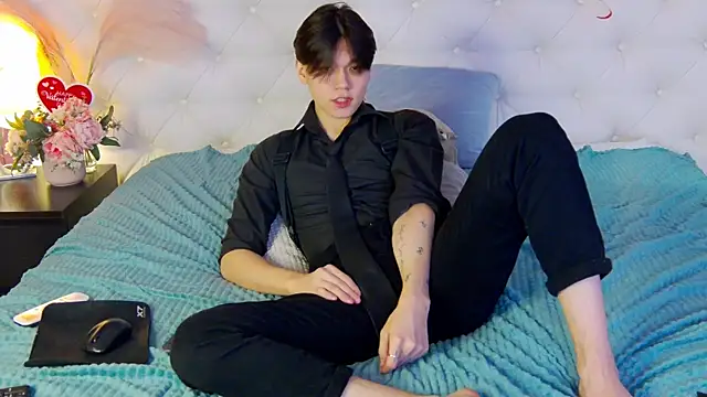 Snapshot of just_gay_ chatting on 02-19-25, 04:33 just gay online show from 02-19-25, 04:33