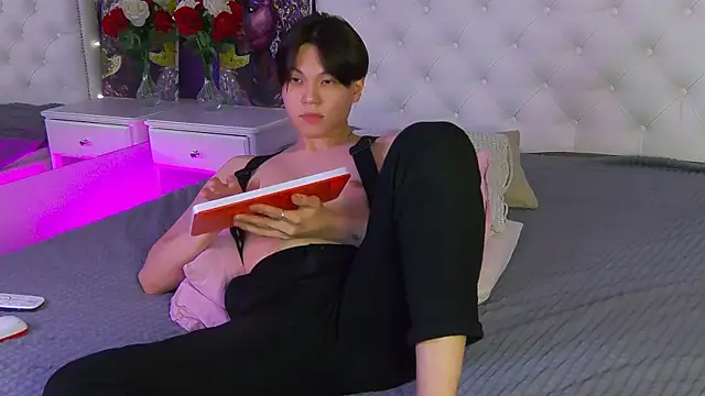 Snapshot of just_gay_ chatting on 03-09-25, 10:08 just gay online show from 03-09-25, 10:08