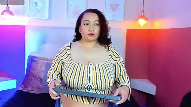 kattarina  online show from 02-21-25, 01:00