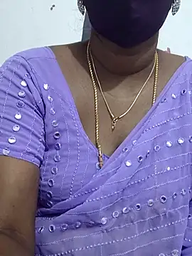 Snapshot of Tamil_Meera12 chatting on 02-17-26, 03:14 Tamil Meera12 online show from 02-17-26, 03:14