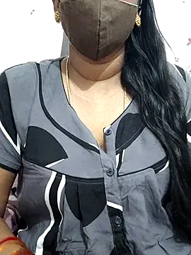 Snapshot of Tamil_Meera12 chatting on 02-28-26, 11:33 Tamil Meera12 online show from 02-28-26, 11:33