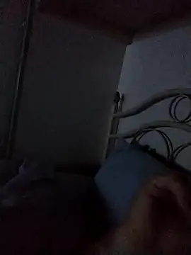 Snapshot of NAvoglia chatting on 11-24-25, 10:20 NAvoglia online show from 11-24-25, 10:20