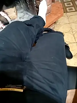 Snapshot of NAvoglia chatting on 01-12-26, 10:04 NAvoglia online show from 01-12-26, 10:04