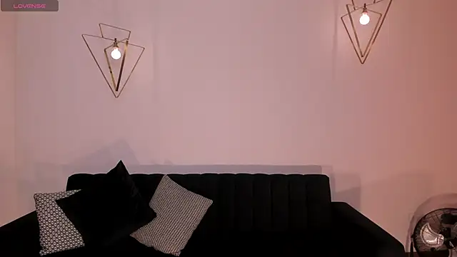 BeccaBaxter online show from 10-26-25, 12:33