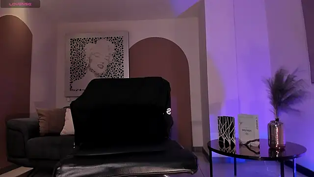 BeccaBaxter online show from 02-17-26, 12:12