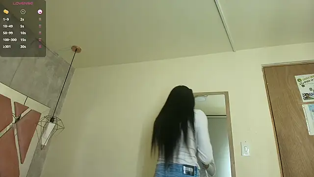 Snapshot of Raichell_ chatting on 01-06-26, 03:43 Raichell online show from 01-06-26, 03:43