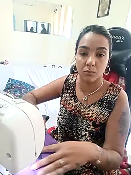 Snapshot of Pantaneirasexy chatting on 09-10-25, 04:51 Pantaneirasexy online show from 09-10-25, 04:51