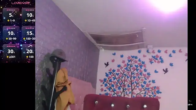 Snapshot of AngelaTurizo chatting on 09-27-25, 09:31 AngelaTurizo online show from 09-27-25, 09:31